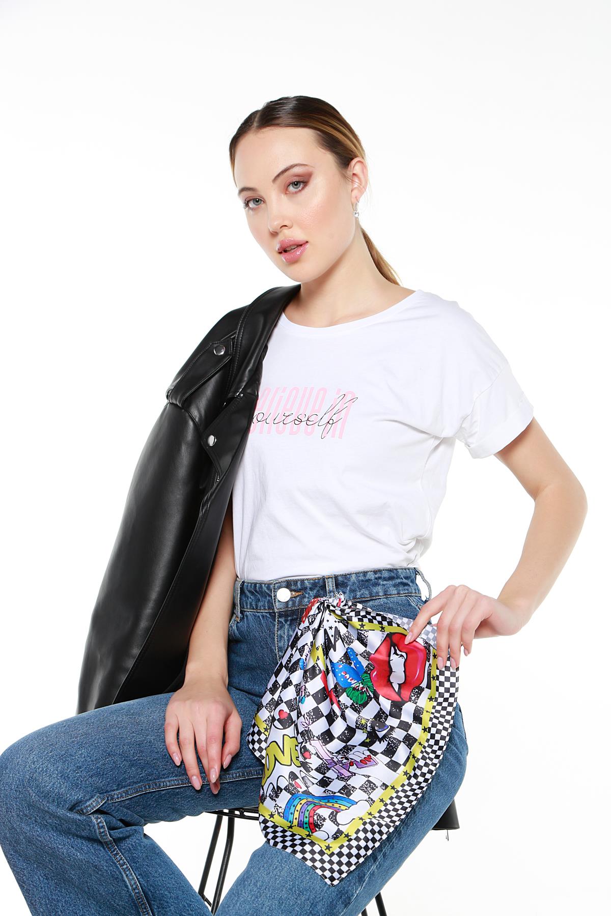 Never Needy Checkered Scarf | Multi/White