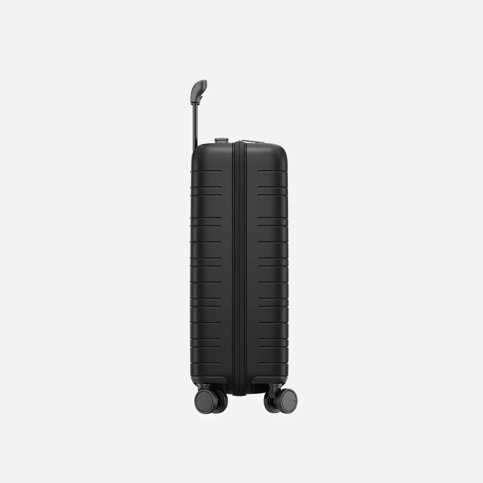 Horizn Studios H5 Air Cabin Luggage (33L) | Black